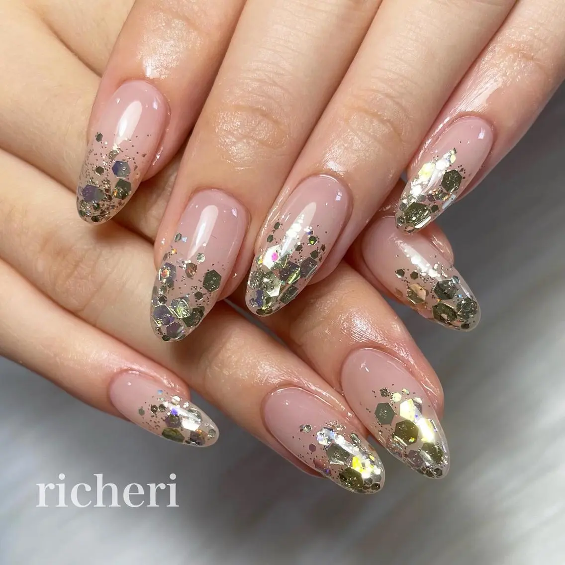 ミディアム ネイル 韓国風ヘア アートネイル フットネイル フレンチネイル ジェルネイル richeri beautyのネイルデザイン