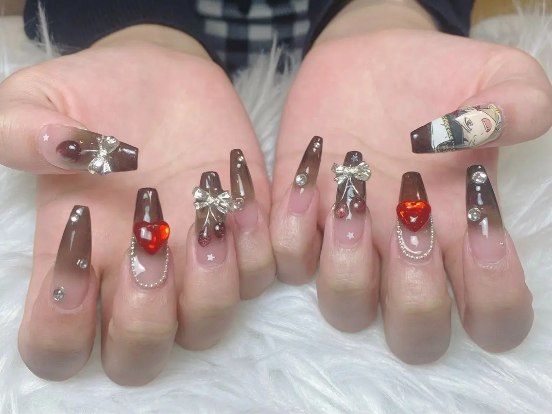ネイル オーロラネイル ブラウン フラッシュネイル フラワーネイル ホログラムネイル ハンドネイル Rei _Nail 新宿のネイルデザイン