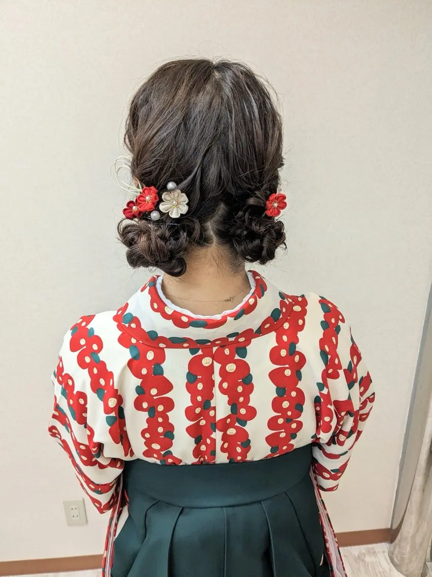 ヘアアレンジ お団子ヘア 卒業式のヘアスタイル miku ヘアセット/着付けのヘアスタイル