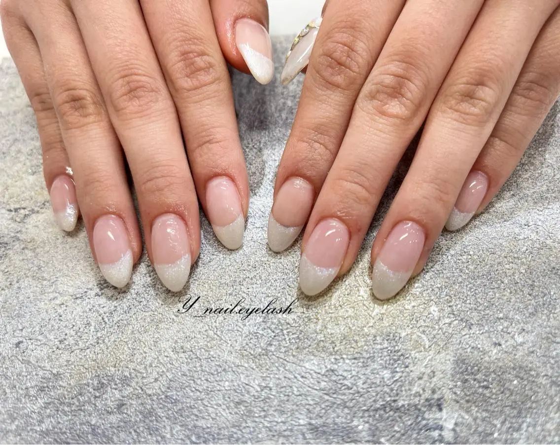 ネイル フレンチネイル ラメ(グリッター) Umi nail& eyelashのネイルデザイン