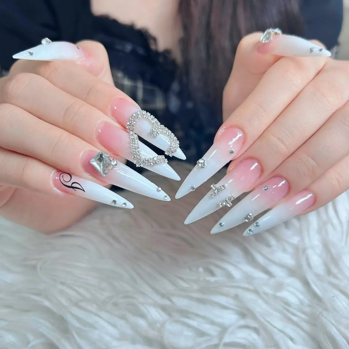 ネイル フットネイル フレンチネイル グラデーション 韓国ネイル ロングネイル ハンドネイル Hani Nail Salonのネイルデザイン