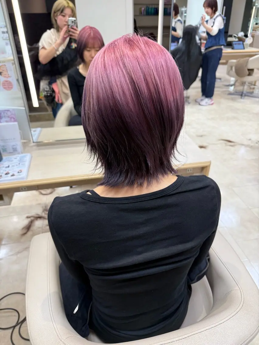ミディアム ヘアカラー 岡田 和馬のヘアスタイル