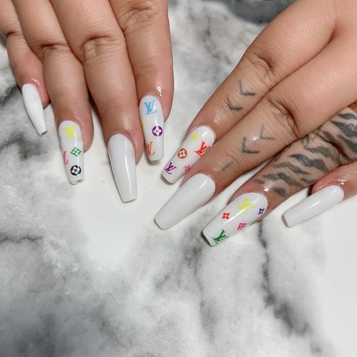 ネイル ハンドネイル Kayo 💅のネイルデザイン