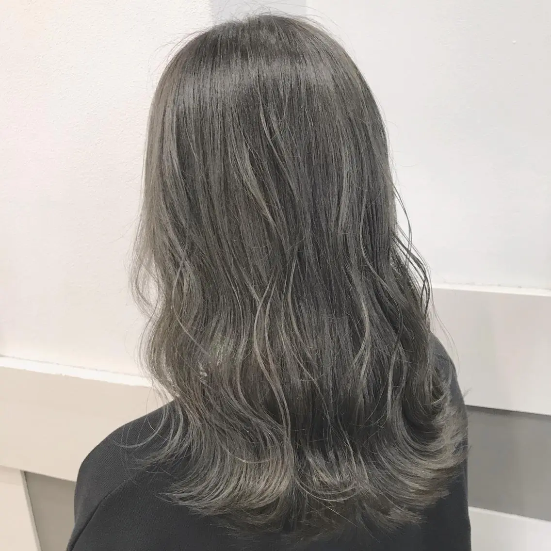 セミロング カラー ヘアアレンジ ハイライトカラー ハイライト ヘアカラー トリートメント GiseL天神カラー 髪質改善/ブリーチのヘアスタイル