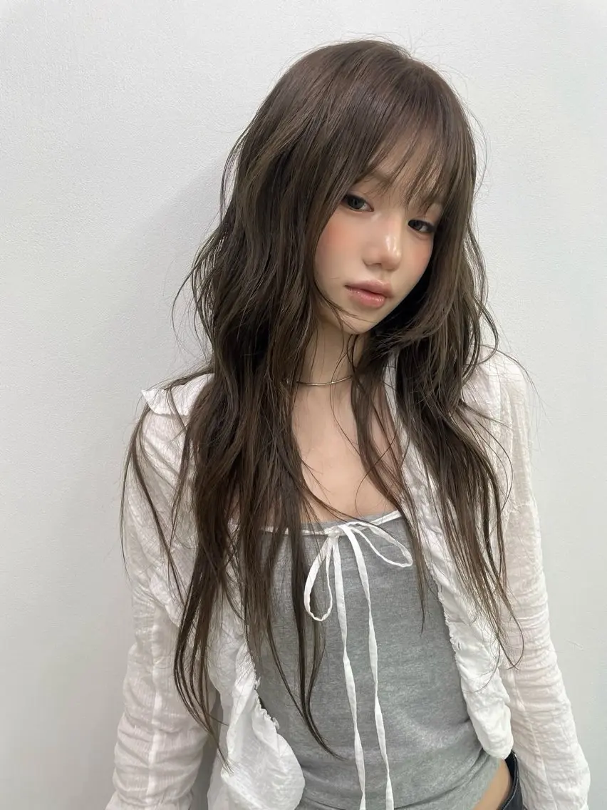 ロング デザインカラー/ ルーツカラー/ユキカのヘアスタイル
