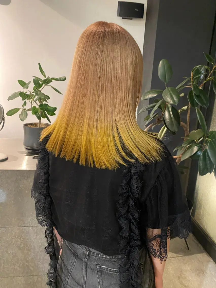 セミロング twig 山田 永嶋芽衣のヘアスタイル