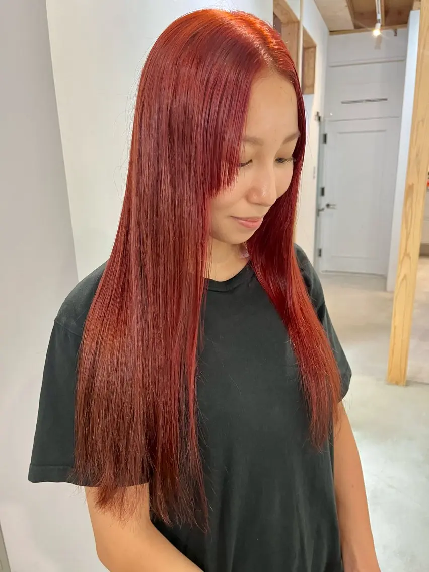 ロング カラー ブリーチ ダブルカラー ブリーチなしカラー レッドカラー ヘアカラー トリートメント ブリーチなしカラー ダブルカラーエクステのヘアスタイル