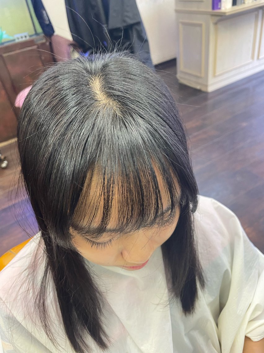 セミロング パーマ カット 桧山 真のヘアスタイル