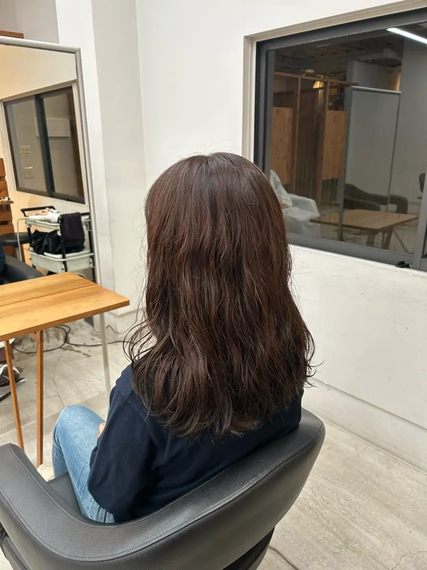 カラー ヘアカラー アベ コハルのヘアスタイル