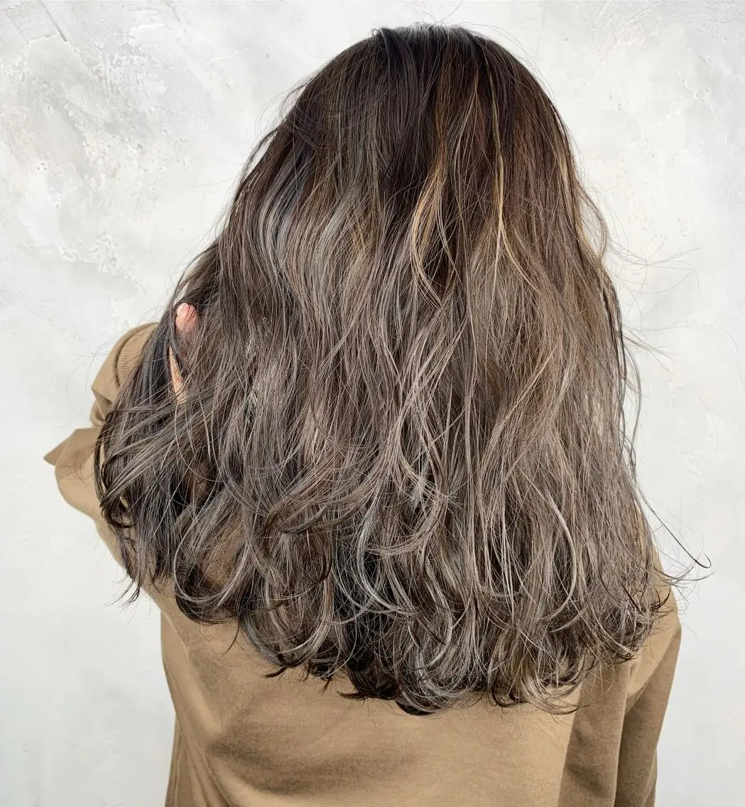セミロング カラー 沖縄東京2拠点美容師 mamicoのヘアスタイル