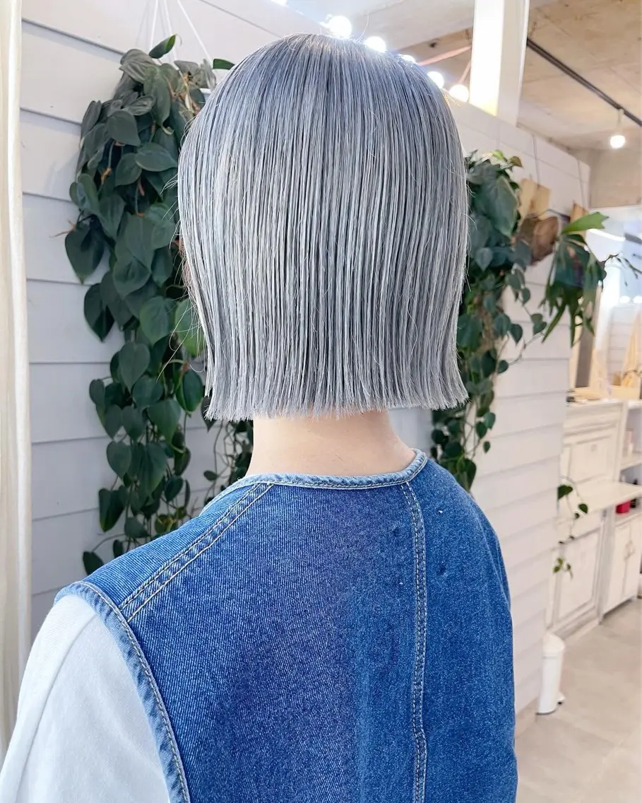 ミディアム カラー ベージュカラー ハイトーンカラー ミルクティーベージュ ボブ ヘアカラー トリートメント AiM 大名　似合わせカットのヘアスタイル