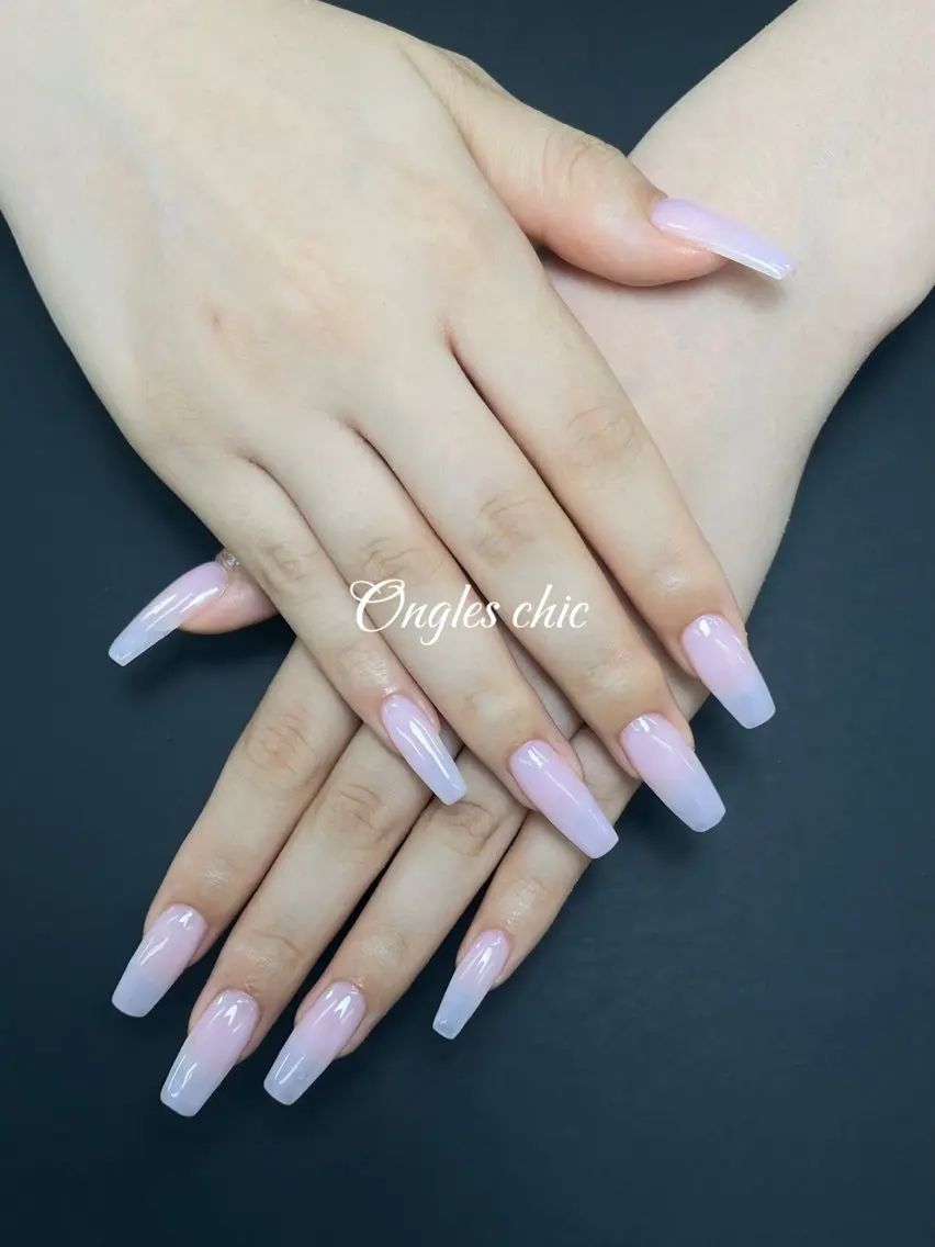 ネイル ハンドネイル ongles chicのネイルデザイン