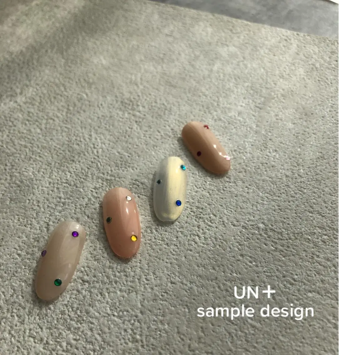 ネイル フットネイル グラデーション ニュアンスネイル オフィスネイル ginger nail&spaのネイルデザイン