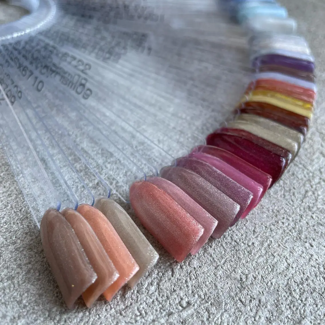 ネイル マグネットネイル ハンドネイル MARUNAIL Misakiのネイルデザイン