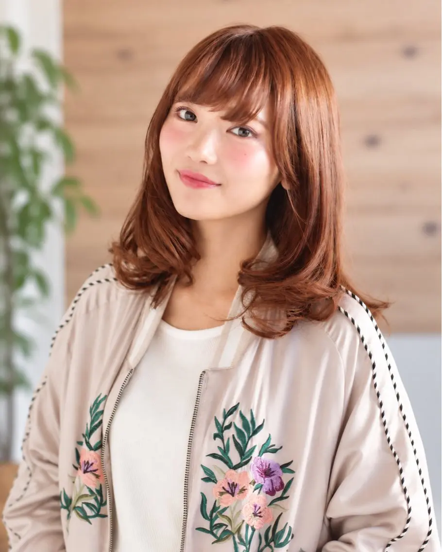 セミロング カラー 🔹Kplus🔹 遠山のヘアスタイル