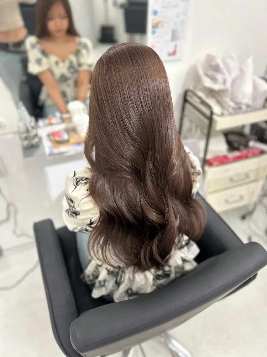 ロング ヘアカラー 戸川 未夢のヘアスタイル