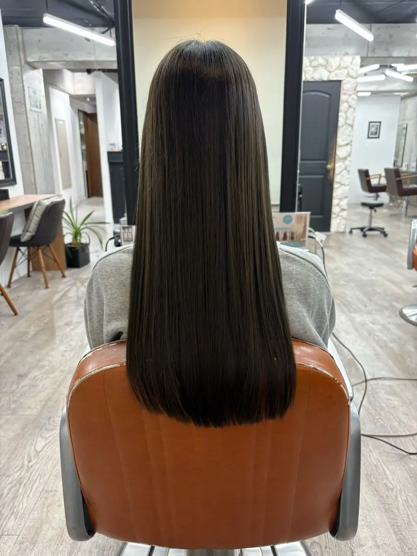 ロング カラー ベージュカラー 透明感カラー オリーブベージュ KATO ✂️のヘアスタイル