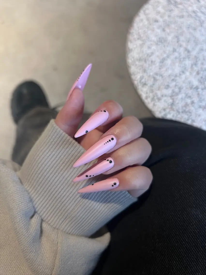 ネイル ドット ピンク シンプルネイル ハンドネイル solea nail /sakiのネイルデザイン