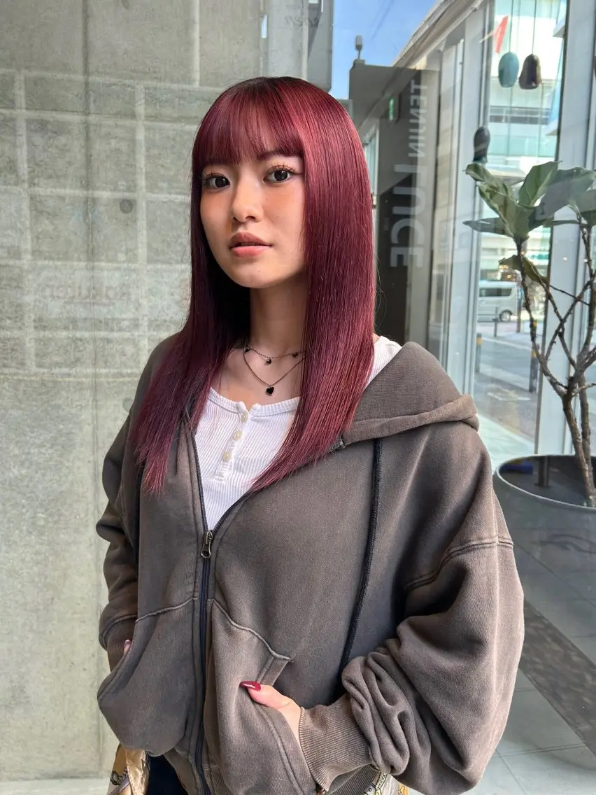 ロング カラー AKO .のヘアスタイル