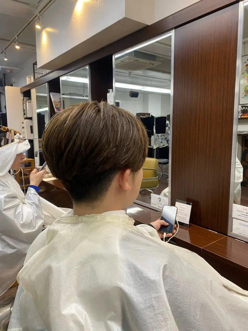 ショート カラー カット 菊池 大佑のヘアスタイル