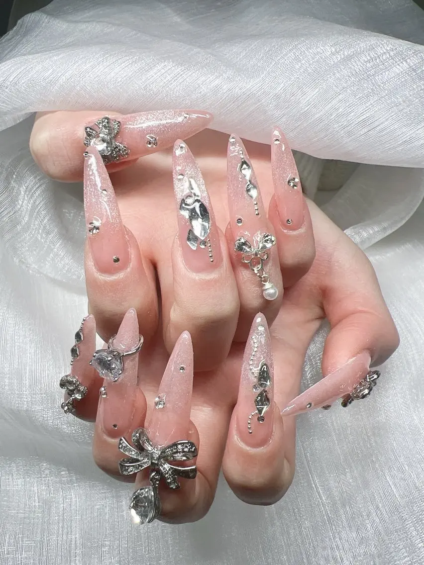 ネイル ハンドネイル Lee Nails チップ長さだし専門店のネイルデザイン