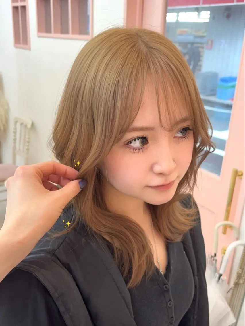 ミディアム カラー ベージュカラー ブリーチ ヘアカラー トリートメント 韓国ヘア🎀マイカ｜ 新大久保のヘアスタイル