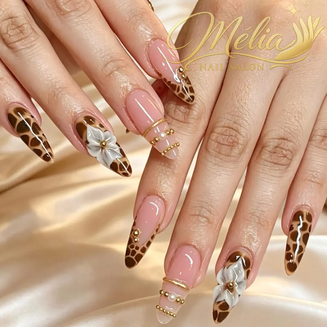 ネイル グラデーション 韓国ネイル ロングネイル 持ち込み シンプルネイル Melia Nail Nambaのネイルデザイン