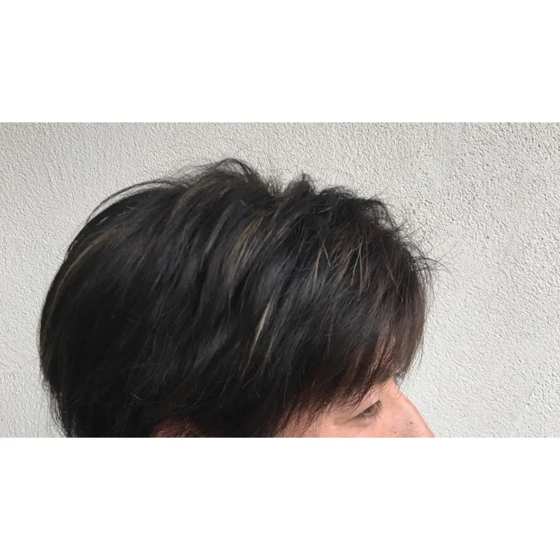 カラー 山下 襟華のヘアスタイル