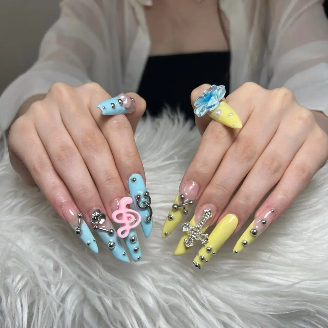 ネイル ハンドネイル Anmi Nail 新宿のネイルデザイン