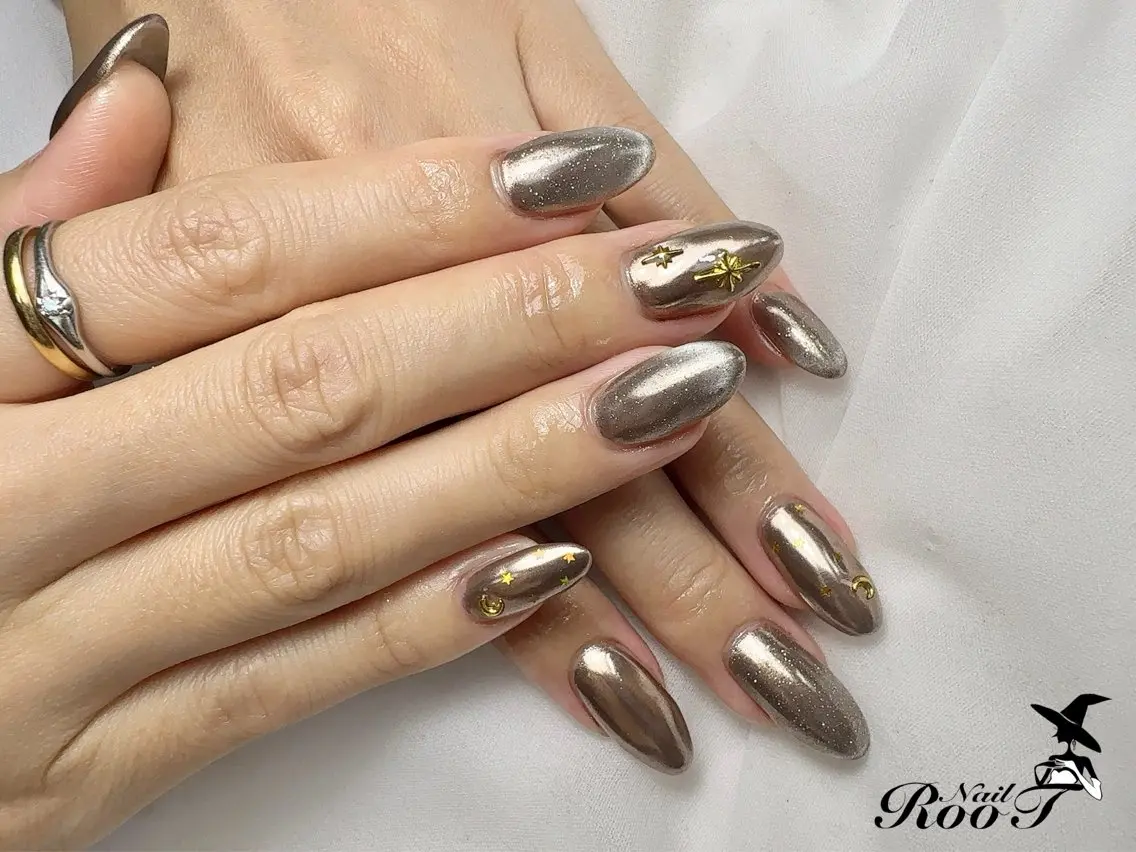 ネイル マグネットネイル ミラーネイル ミラーマグ ハンドネイル RooT Nailのネイルデザイン