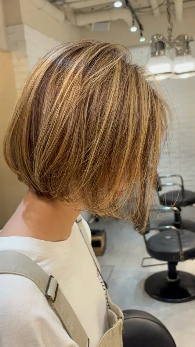 ミディアム カラー ヘアカラー Konomura Neneのヘアスタイル