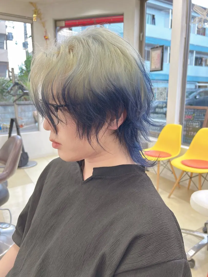 カラー ヘアカラー コウ チホウのヘアスタイル