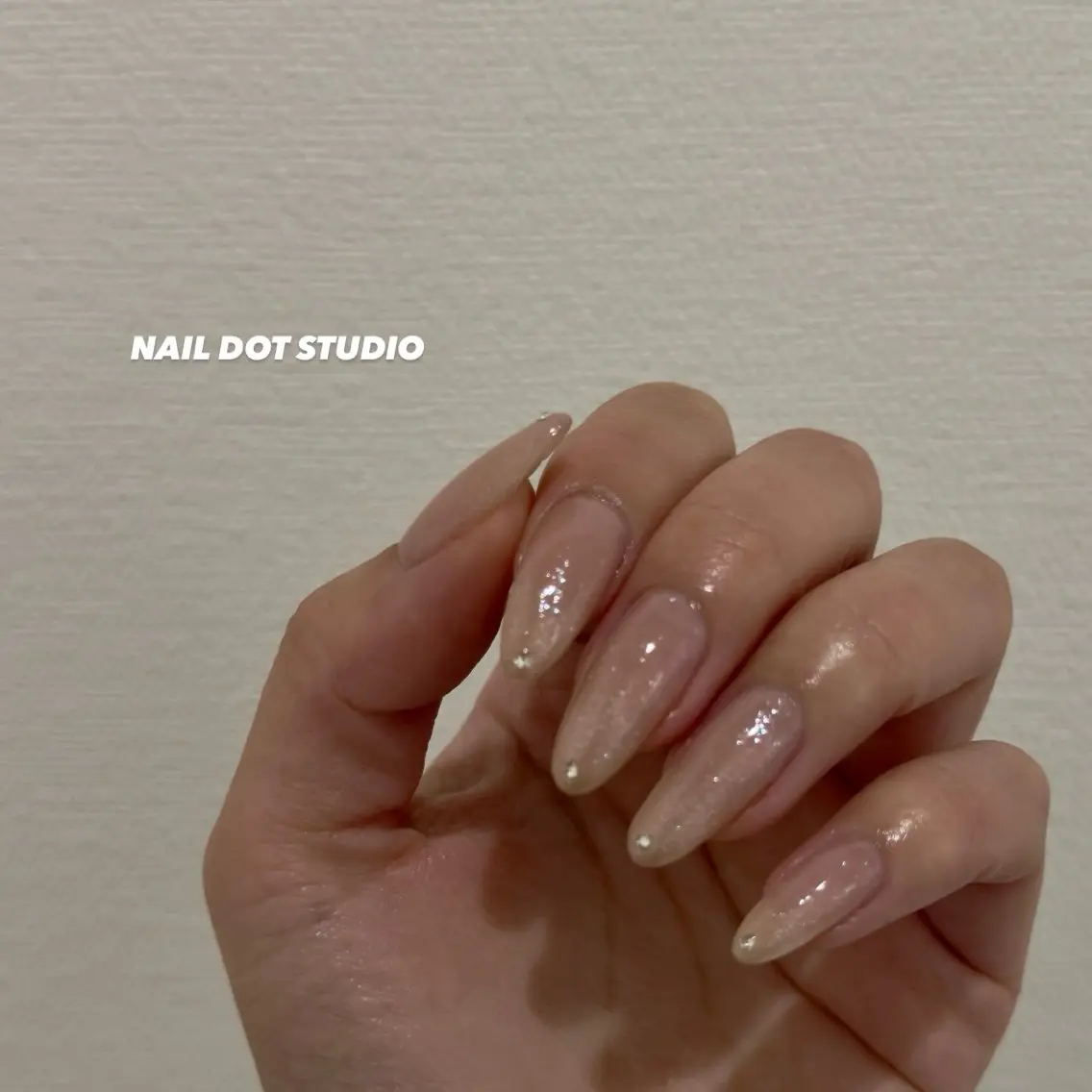 ネイル ハンドネイル NAILDOTSTU DIO SEINAのネイルデザイン