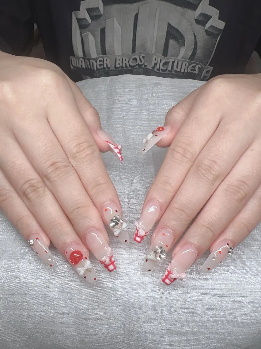 ネイル 長さ出し グラデーション キラキラネイル マグネットネイル ニュアンスネイル Lee Nails チップ長さだし専門店のネイルデザイン