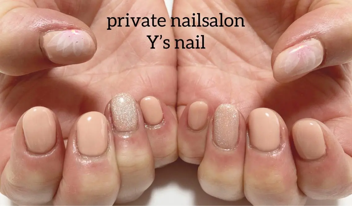 ネイル アートネイル フラワーネイル ワンカラーネイル 手書きが得意🖌️ Y’s  nailのネイルデザイン