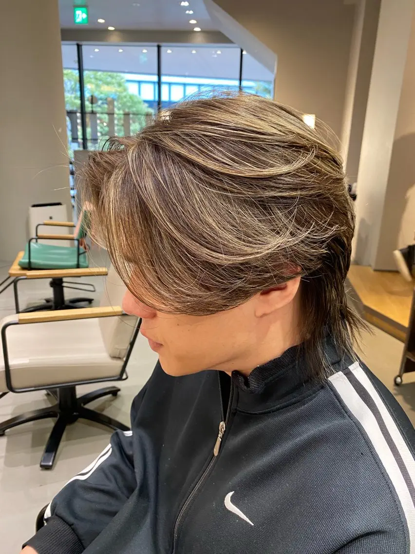ミディアム カラー メンズ unopulir 景山 凌のヘアスタイル