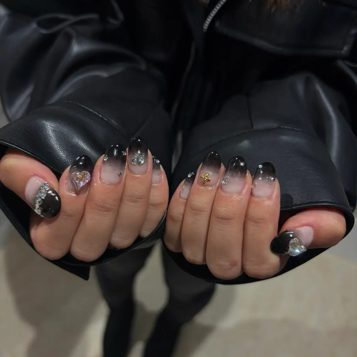 ネイル ハンドネイル kanno Akane🖤のネイルデザイン