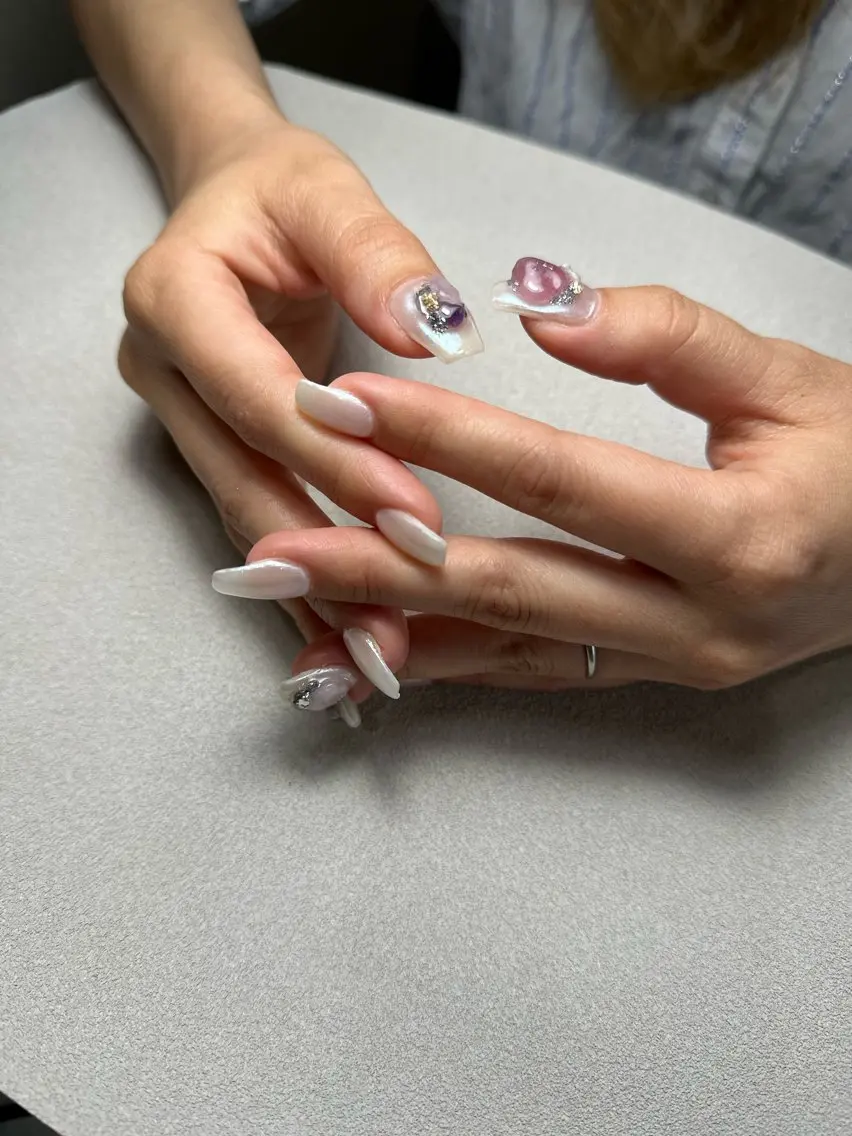 ネイル ミラーネイル ハンドネイル megu_ kanoanailのネイルデザイン