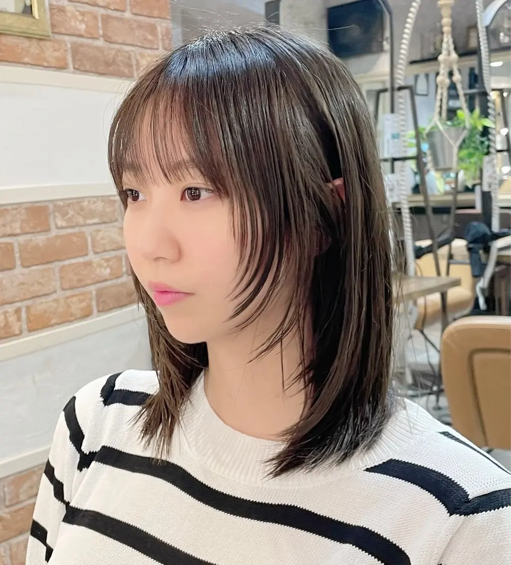 セミロング 顔周りカット レイヤーカット カット ヘアカラー トリートメント 🫧小顔顔周りカット レイヤー/縮毛/白倉のヘアスタイル