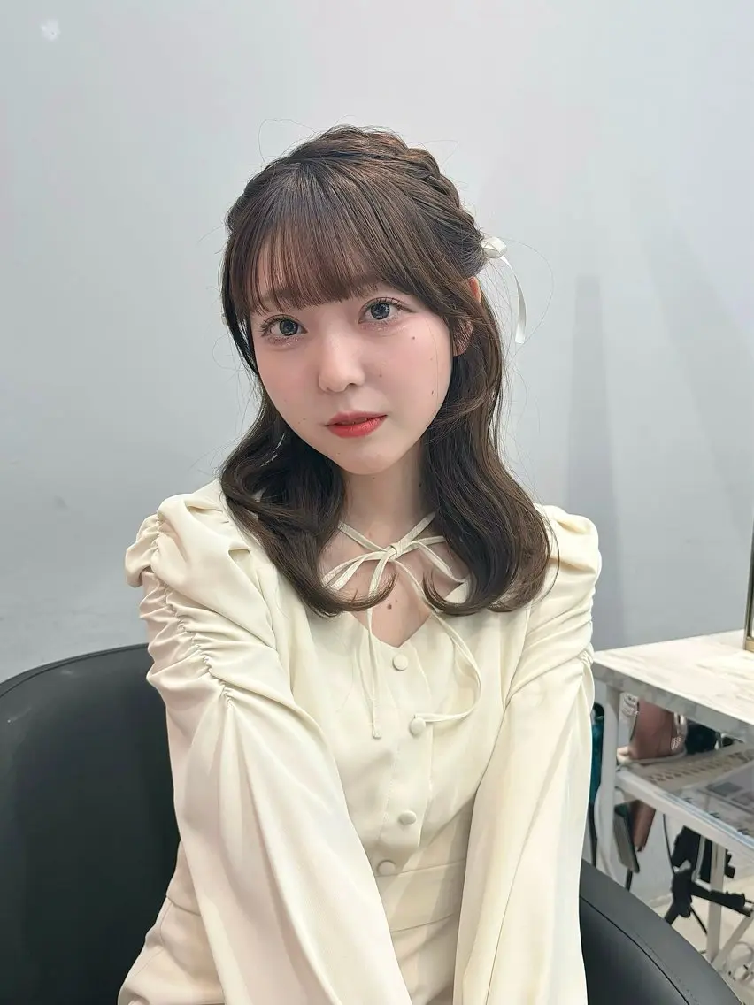 ヘアアレンジ 𝒎𝒐𝒆🩰 名駅/ヘアメ/暖色♡のヘアスタイル