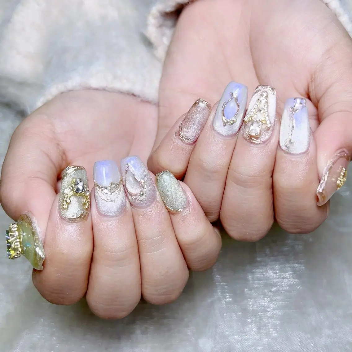 メンズ ネイル メンズ韓国風 アートネイル オーロラネイル ガーリー キラキラネイル ハンドネイル Nail salon 木にいるのネイルデザイン
