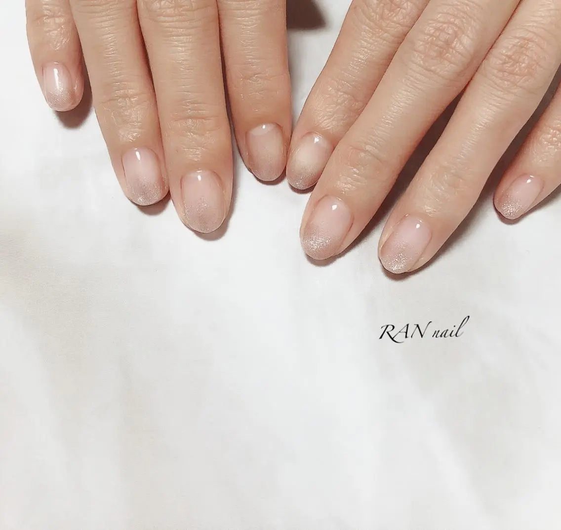 ネイル ジェルネイル グラデーション 氷ネイル・うるうるネイル マグネットネイル ハンドネイル フットネイル RAN nailのネイルデザイン