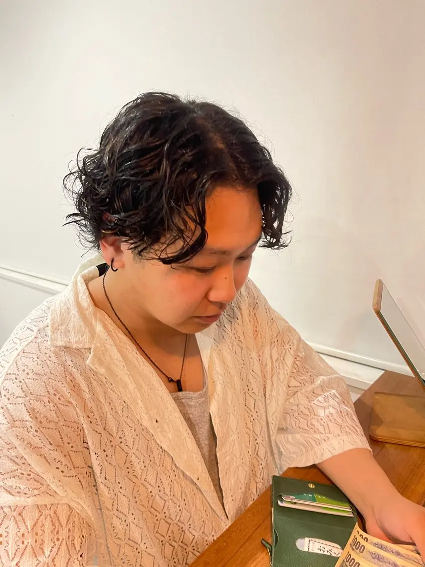 パーマ SASAnagano 岩下サードゥのヘアスタイル