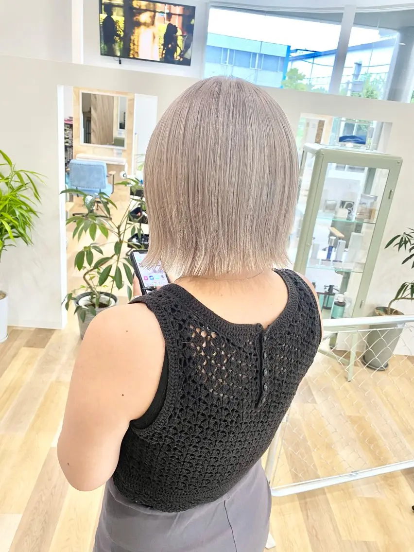 ミディアム カット ヘアカラー トリートメント ケアブリーチ 黒瀬有汰のヘアスタイル