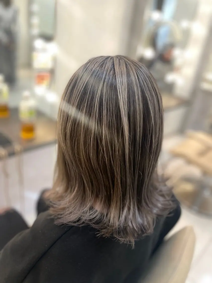 ミディアム ワンレンボブ ボブ 髪質改善 レイヤーカット 縮毛矯正 髪質改善専門 YOSHIのヘアスタイル