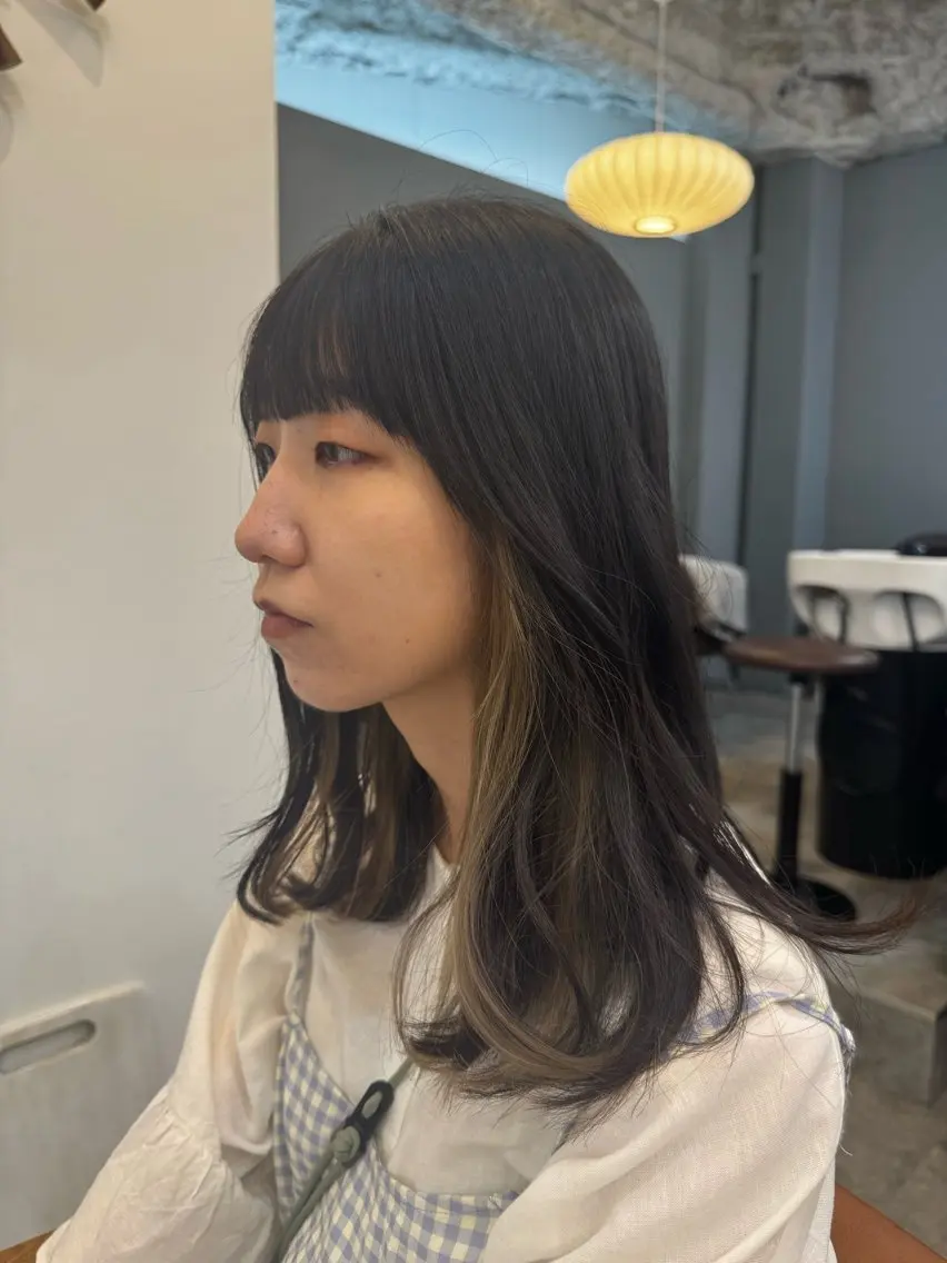 セミロング カット ヘアカラー 髪質改善／艶カラー 🫧harunaのヘアスタイル