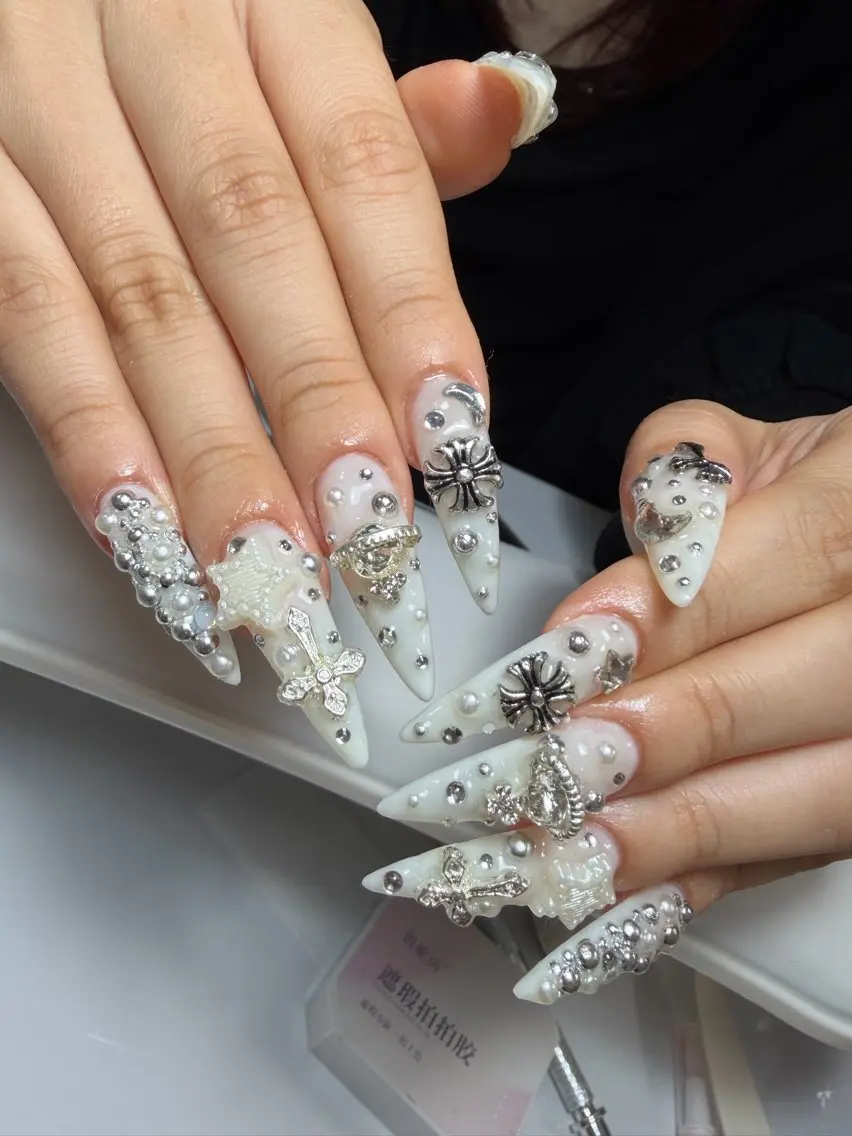ネイル フラワーネイル 韓国ネイル 持ち込み 春ネイル ワンホンネイル Huyn Nail Shinjyukuのネイルデザイン