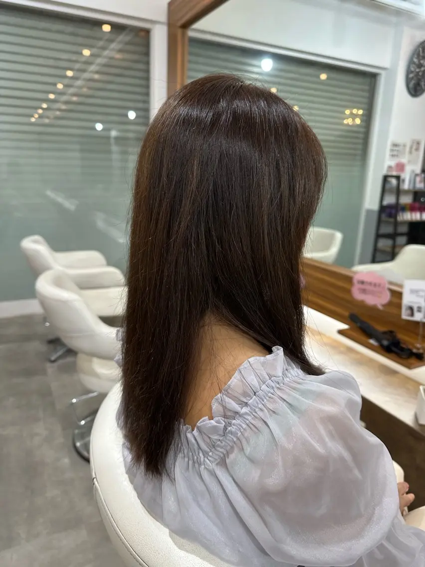 セミロング カラー カット ヘアカラー トリートメント 我満 宏映のヘアスタイル