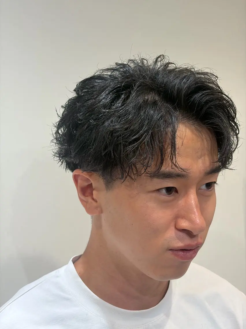 ミディアム メンズ アップバング 丸田 恭平のヘアスタイル