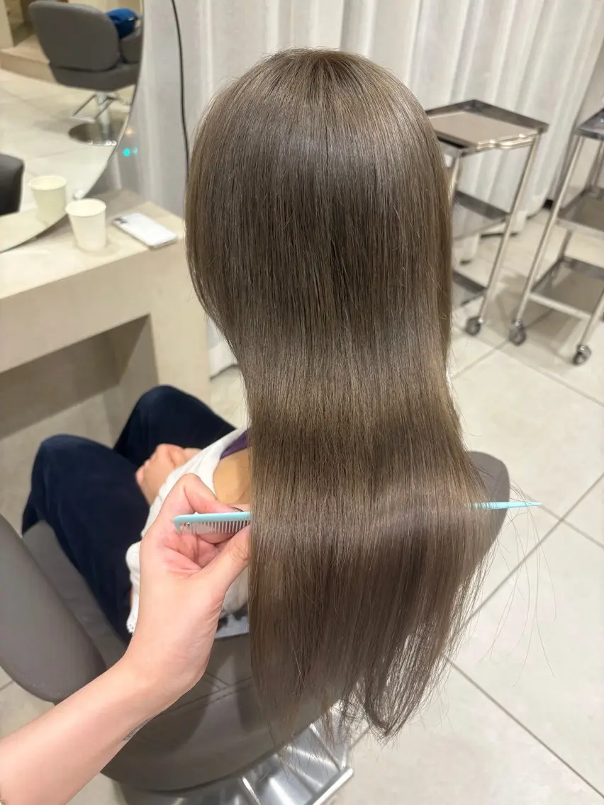 ロング カラー オリーブカラー ヘアカラー トリートメント 似合わせ🪽 riona🫧のヘアスタイル
